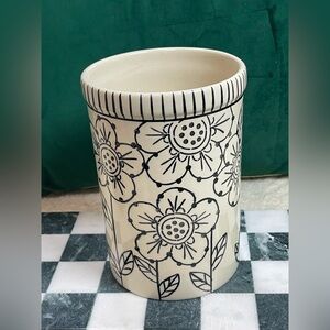 Floral Black and White flowers Ceramic Vase / utensils holder